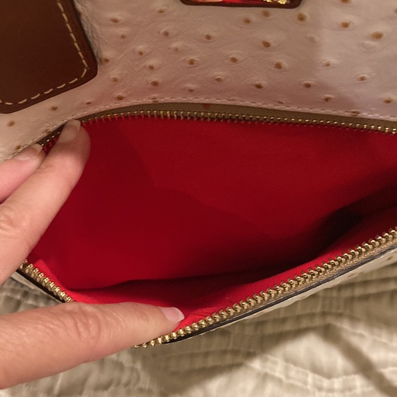 Dooney & Bourke white ostrich tote- like new! - Picture 4 of 13